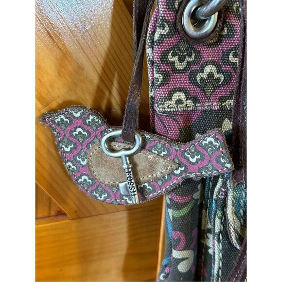 Fossil Canvas Crossbody Messenger Bag Brown Paisley Print Key Bird Charm Tag - Picture 3 of 12